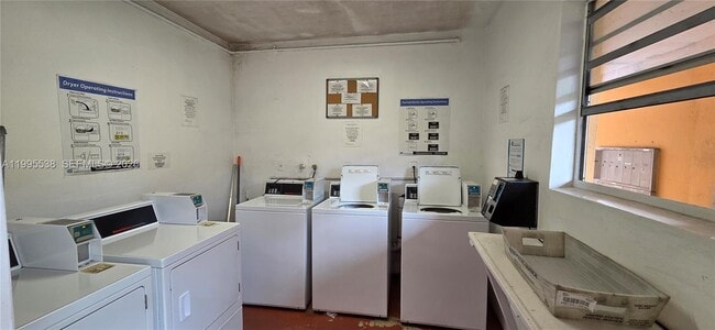 Building Photo - 3800 SW 102nd Ave