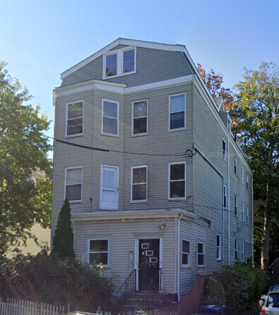 Building Photo - 184 School St