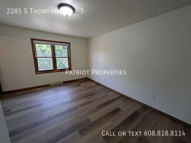 Building Photo - 2285 S Thompson Dr