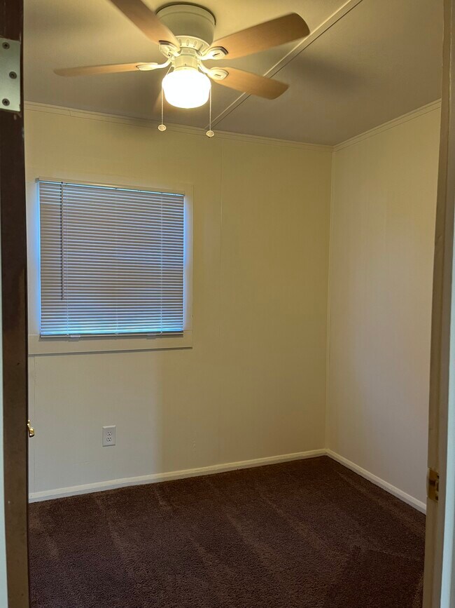 Building Photo - 1508 Scott St