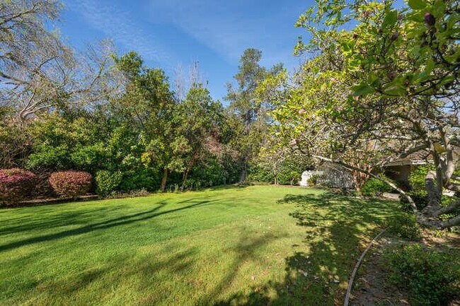 Building Photo - 1 Adam Way