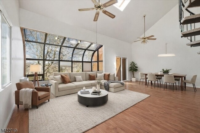 Building Photo - 8 Augusta Dr