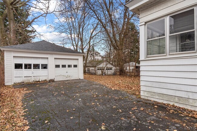 Building Photo - 123 Shotwell Park