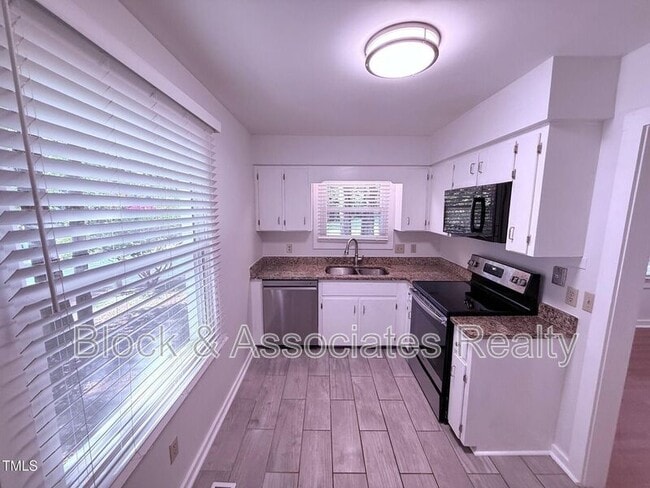 Building Photo - 4101 Arckelton Dr