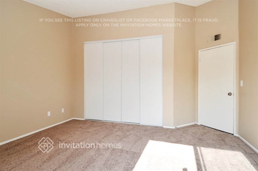 Building Photo - 24051 Roseleaf Pl
