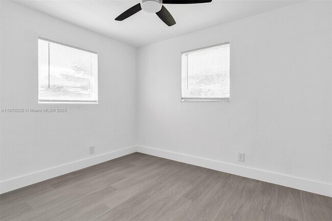 Building Photo - 1402 NW 19th St