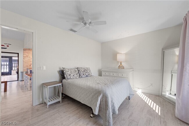 Building Photo - 9802 Wildginger Dr