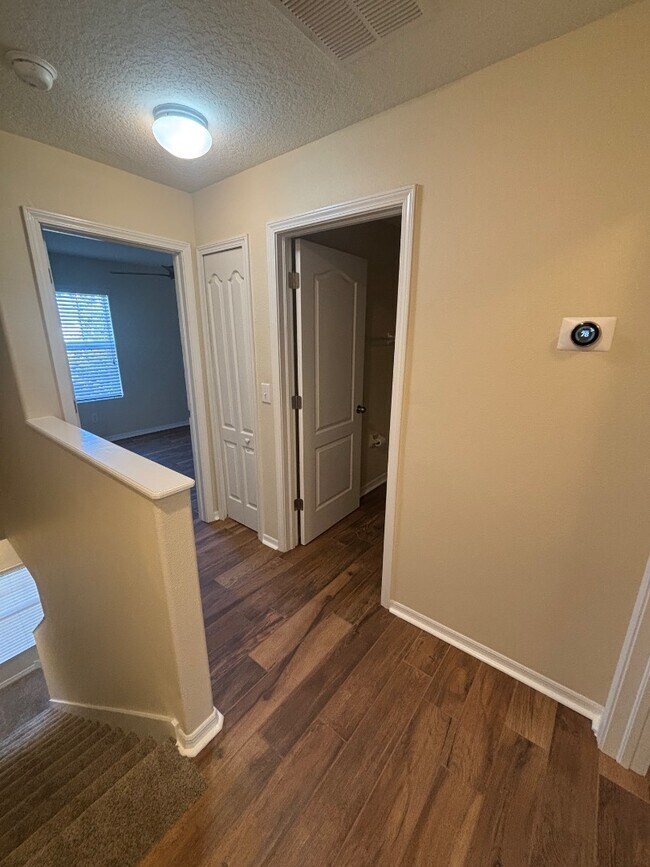 Building Photo - 4195 Winding Vine Dr