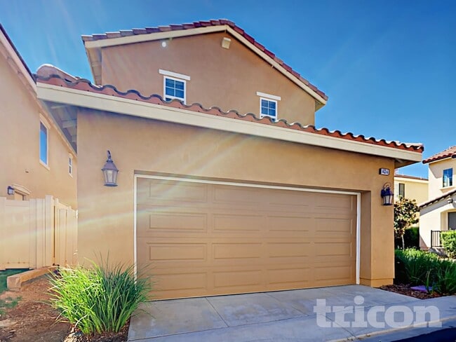 Building Photo - 1431 Bittersweet Dr