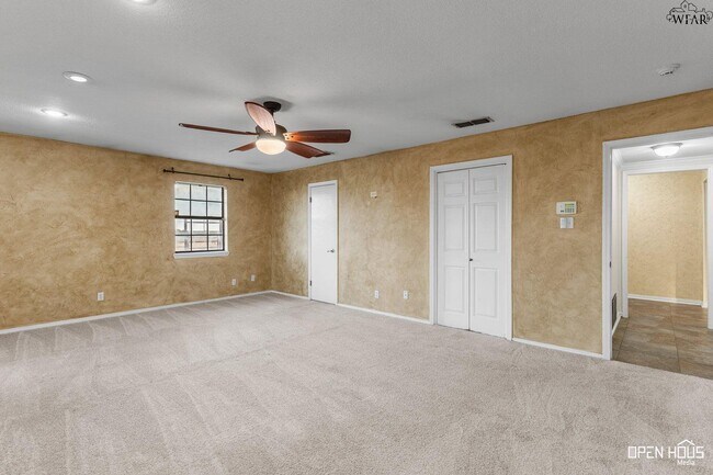 Building Photo - 5639 Johnson Rd