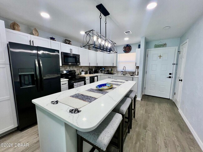 Building Photo - 1510 Ocean Shore Blvd