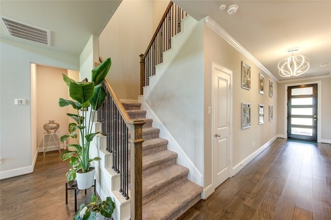 Building Photo - 4050 Shackleton Ct