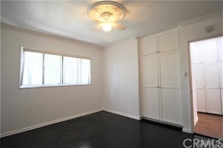 Building Photo - 6 7th Pl