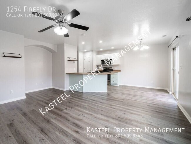 Building Photo - 1254 Firefly Dr
