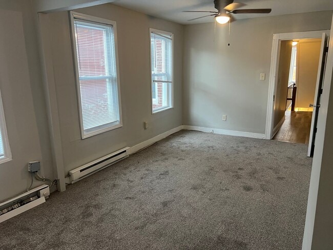 Building Photo - Recently Remodeled 4 Bedroom, 1.5 Bathroom House In Lancaster City