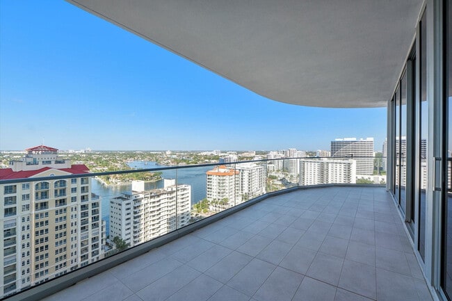 Building Photo - 151 N Seabreeze Blvd