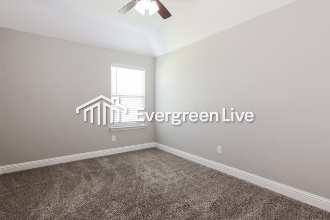 Building Photo - 126 Pleasant Hill Ln