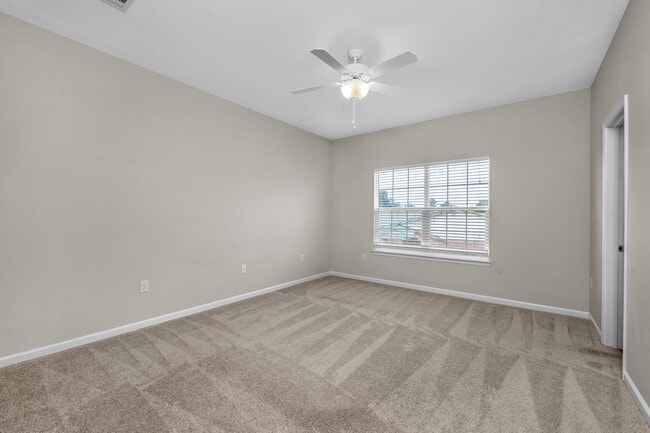 Building Photo - 116 Matt Blvd