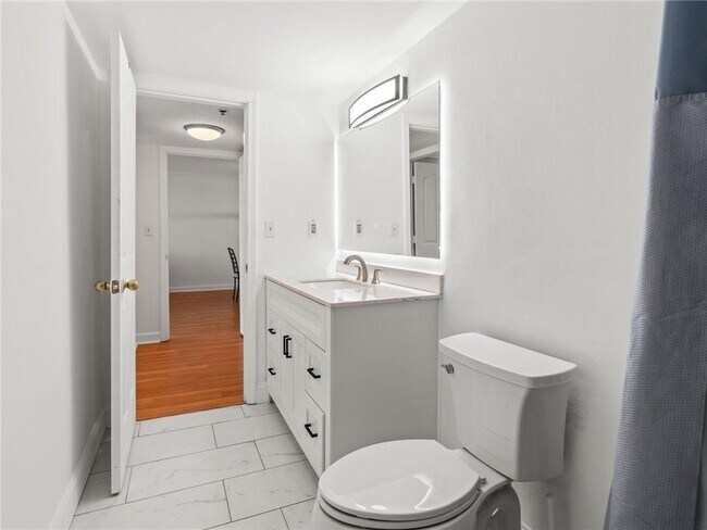 Building Photo - 2870 Pharr Ct S Northwest