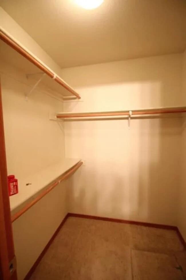 Building Photo - Charming Rancher for Rent in Sunshine Meadows