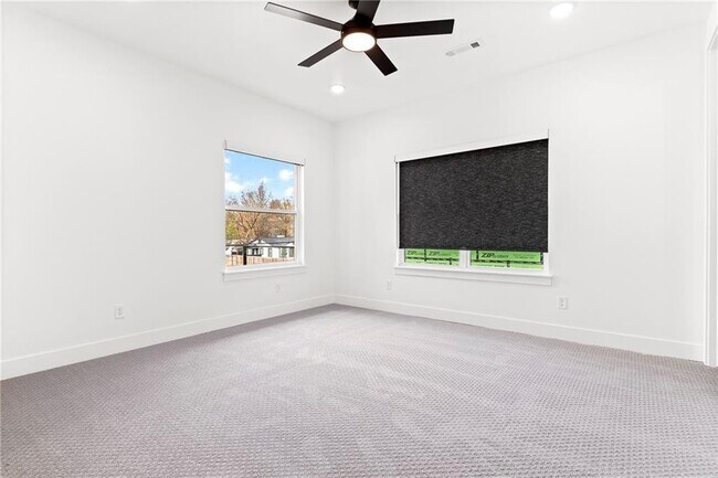 Building Photo - 4413 S 88th St
