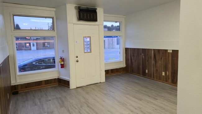 Building Photo - 1204 Washington St