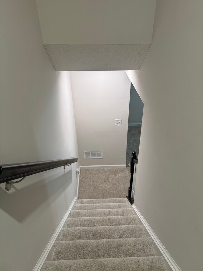 Building Photo - 6837 Frey Ln