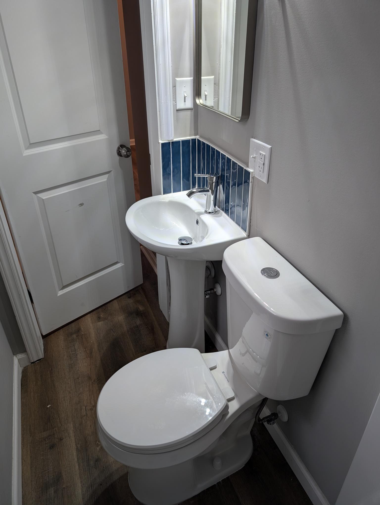 Building Photo - 457 Fewell St