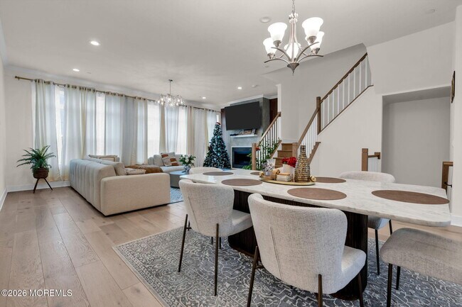 Building Photo - 23 Valiant Ct