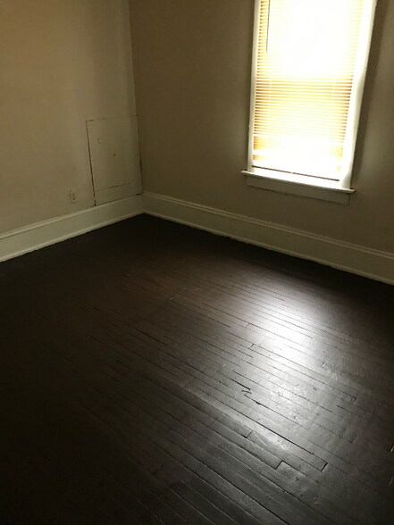 Building Photo - 3371 N 25th St