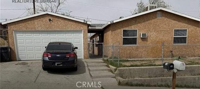 Primary Photo - 316 Maxine Ave