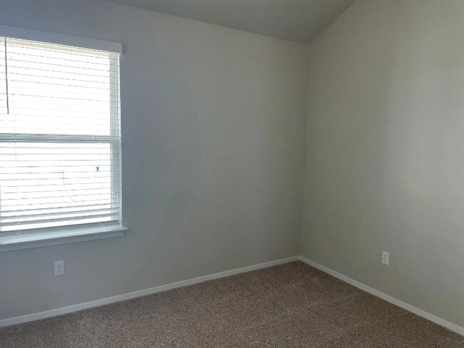 Building Photo - 203 Living Reef Dr