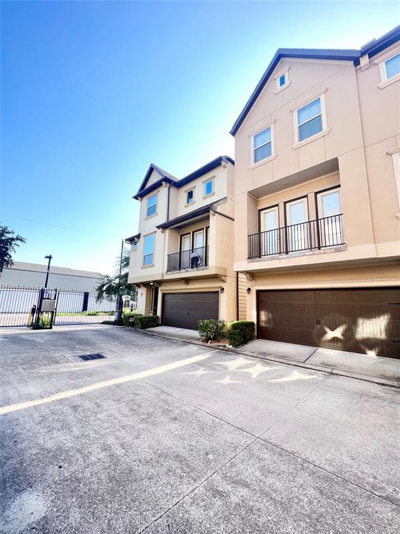 Building Photo - 6363 Fairdale Ln