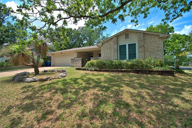 Building Photo - 8502 Danville Dr