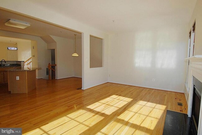 Building Photo - 13950 Lullaby Rd