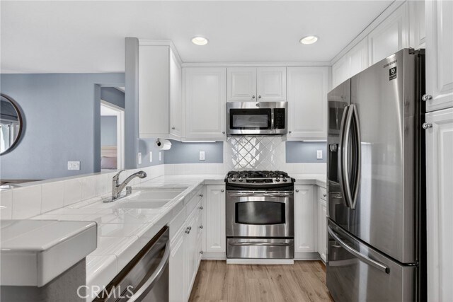 Building Photo - 28421 Santa Rosa Ln