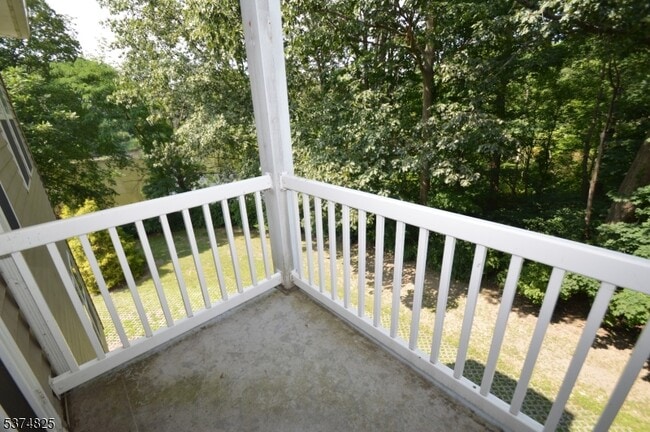 Building Photo - 21 Jenny Lind St