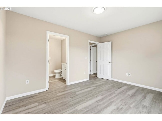 Building Photo - 610 N Earl St