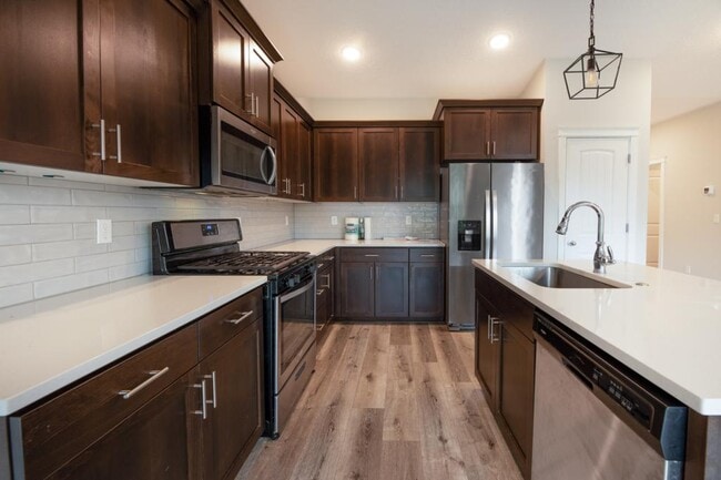 Building Photo - 4016 SE Winslow Ct