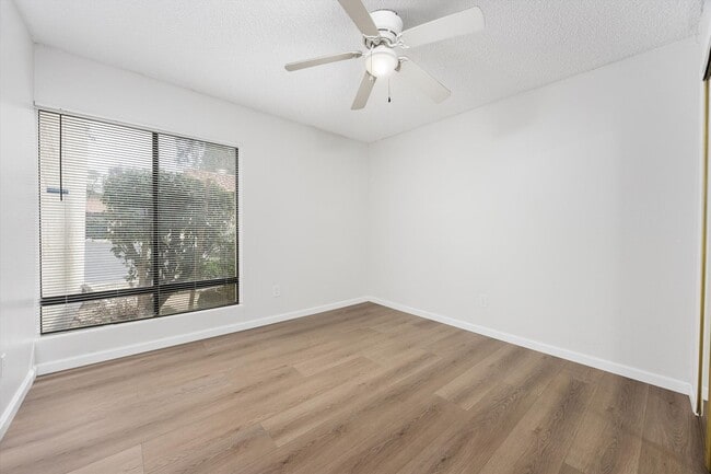 Building Photo - Beautiful 2-Bedroom Condo in Bakersfield, CA