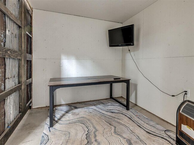Building Photo - 18186 SH 74B - 18186