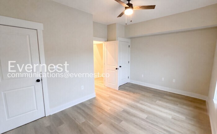 Building Photo - 5407 Hixson Pike