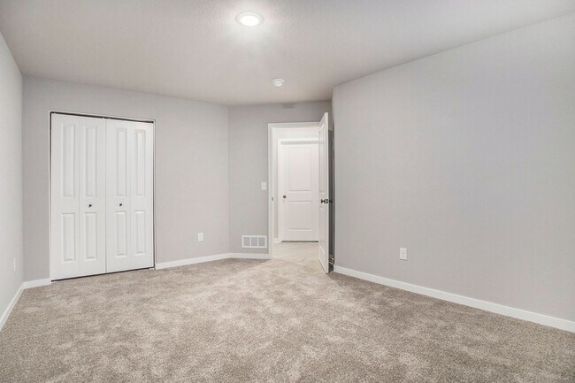 Building Photo - 17539 Beechwood Ln
