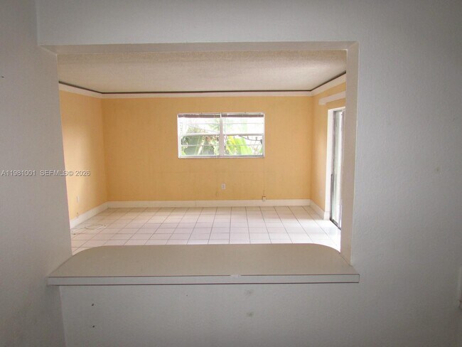 Building Photo - 5100 SW 41st St