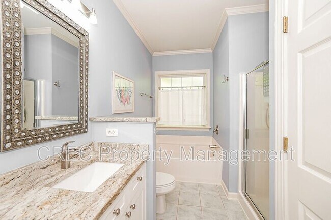 Building Photo - 1202 Grove Park Dr