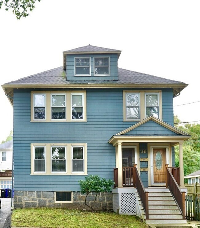 Primary Photo - 36 Ackers Ave