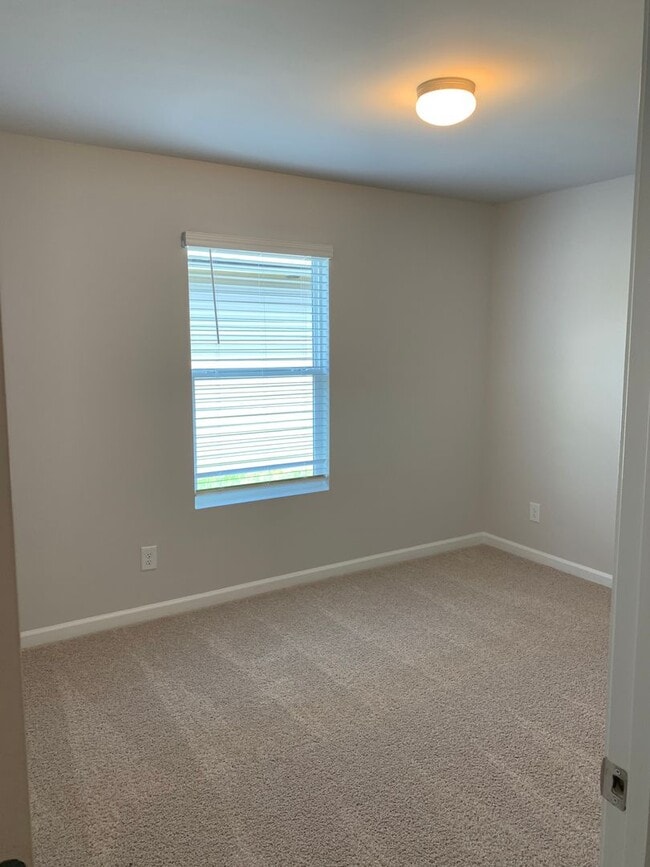 Building Photo - GET IT NOW!   New Three Bedroom | Two Bath Home in Cherokee Bend