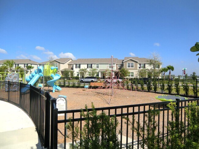 Building Photo - 15609 Water Spring Blvd
