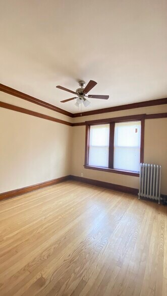 Building Photo - 4451 W Dickens Ave