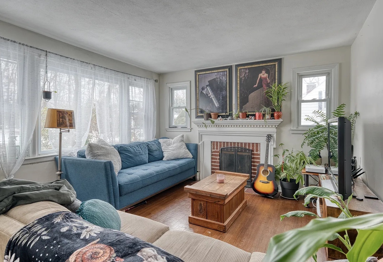 Building Photo - 291 Mansfield Ave